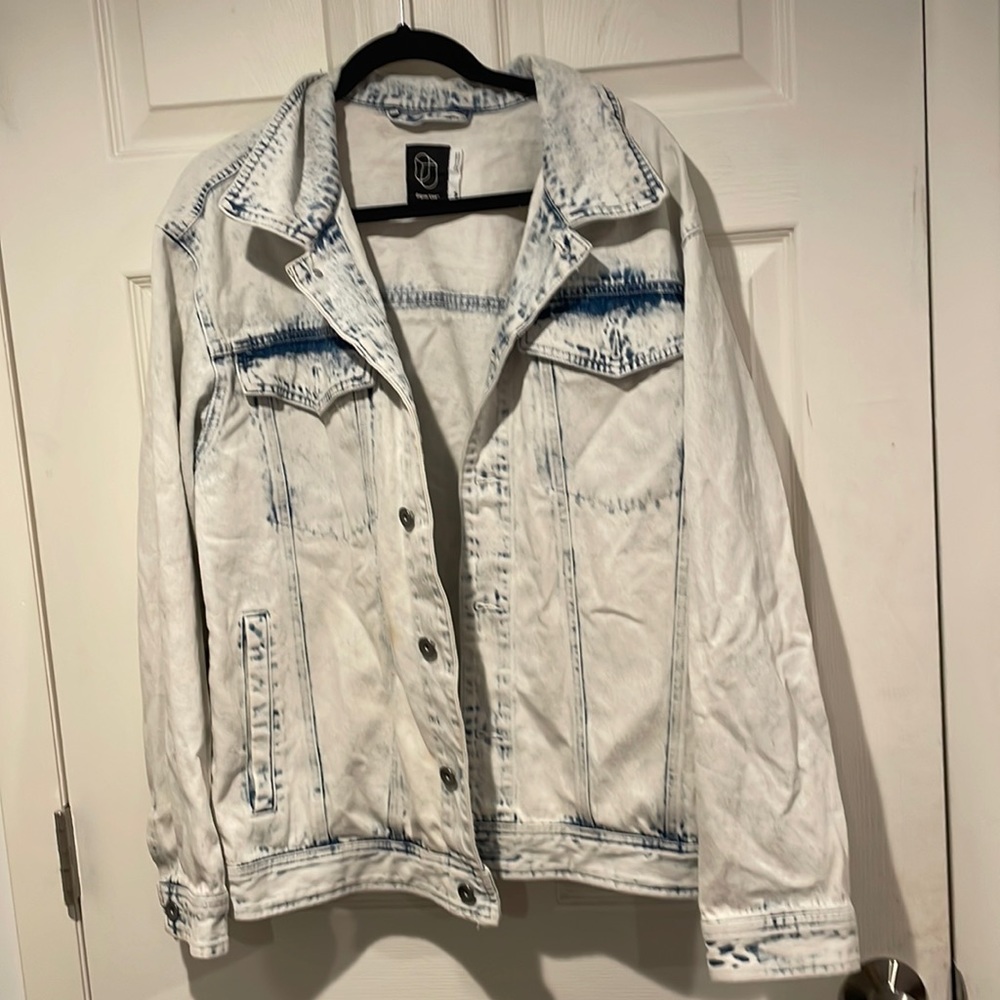 Lightweight acid wash denim jacket